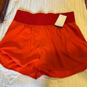 Nike High Waisted Women's Athleisure Shorts with POCKETS! XL, NWT